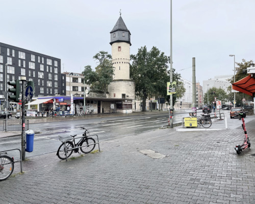 An der Galluswarte. Kurz vor dem Regen.