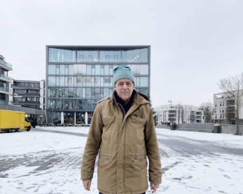 Selbst am Riedberg, Frankfurt, mit Schnee.